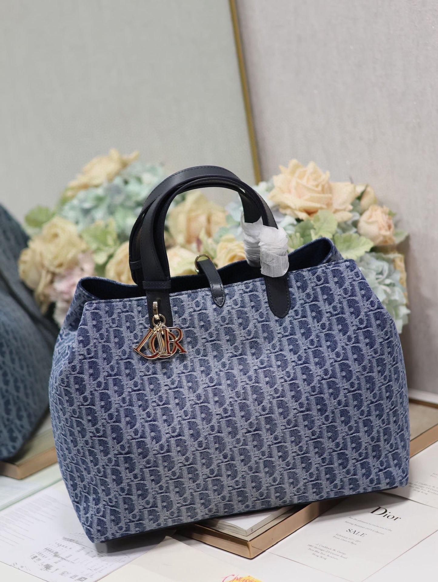 LARGE TOUJOURS 37 BLUE DENIM OBLIQUE JACQUARD Amelia