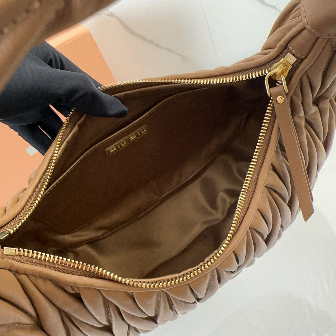 WANDER MATELASSE 29 BAG IN BROWN LAMBSKIN Amelia Bags
