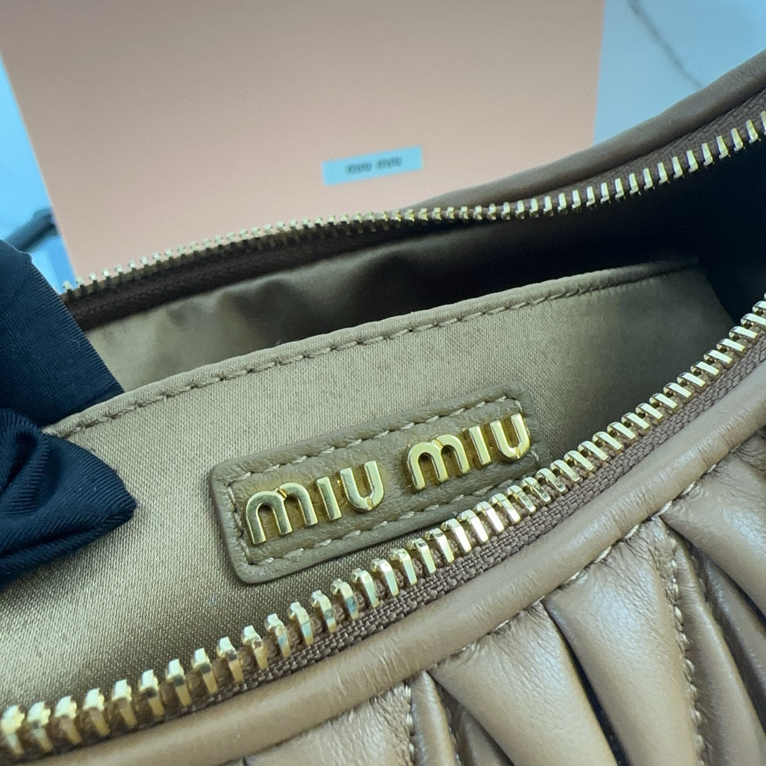 WANDER MATELASSE 29 BAG IN BROWN LAMBSKIN Amelia Bags
