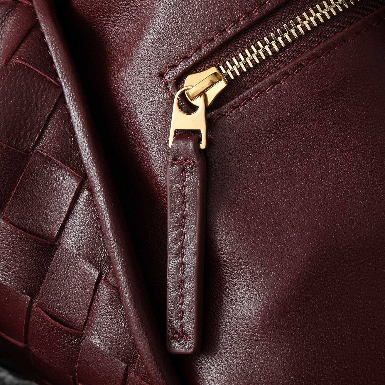 LARGE HOP 54 IN BURGUNDY LAMBSKIN Amelia Amelia