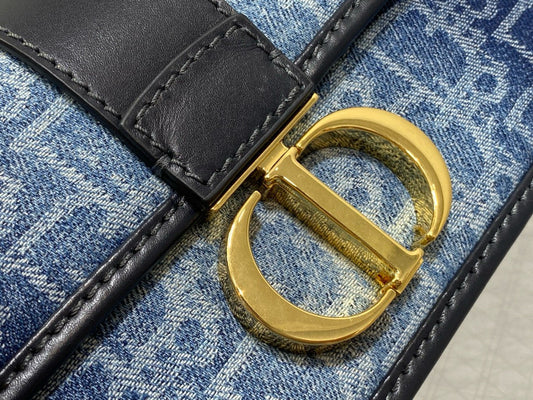 MONTAIGNE 21 BLUE JEAN EMBROIDERY Amelia