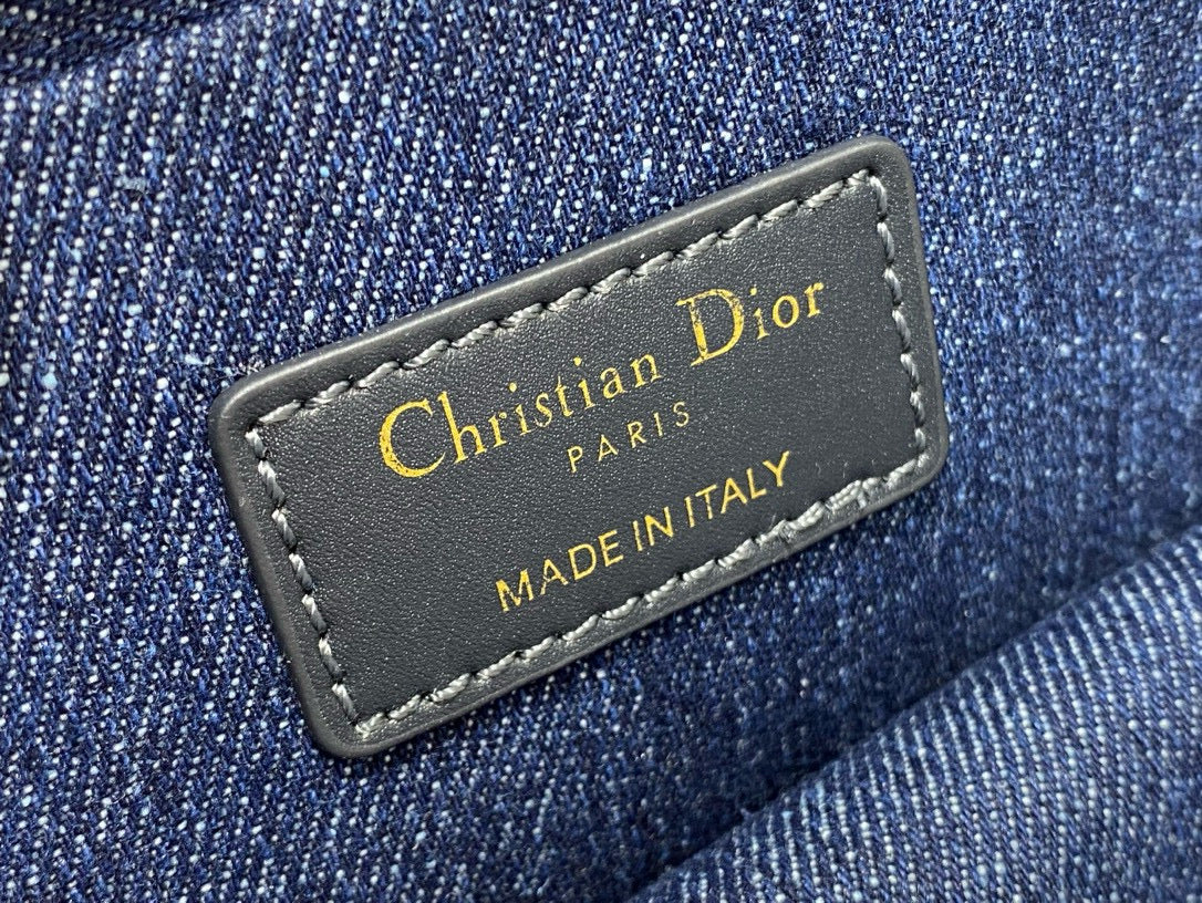 MONTAIGNE 21 BLUE JEAN EMBROIDERY Amelia