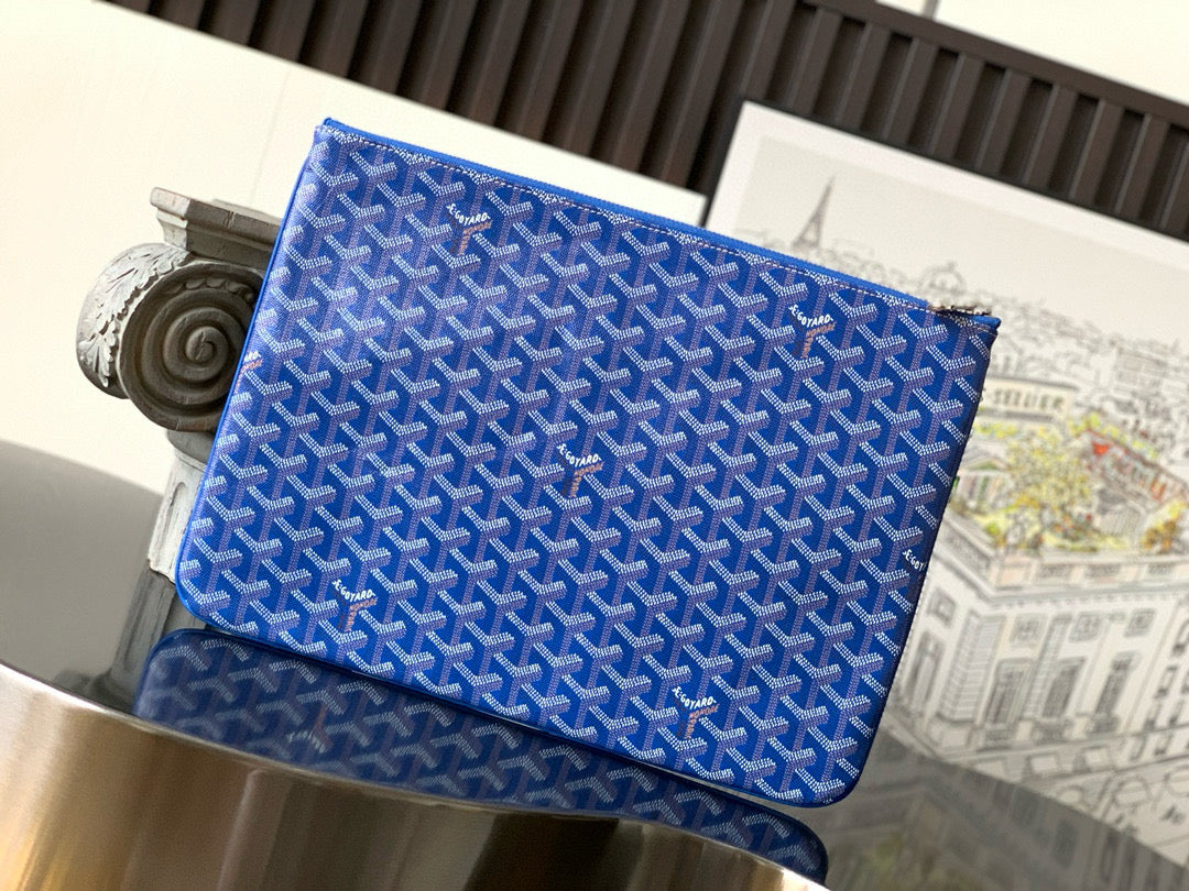 SENAT POCHETTE IN SKY BLUE GOYARDINE CANVAS by Amelia