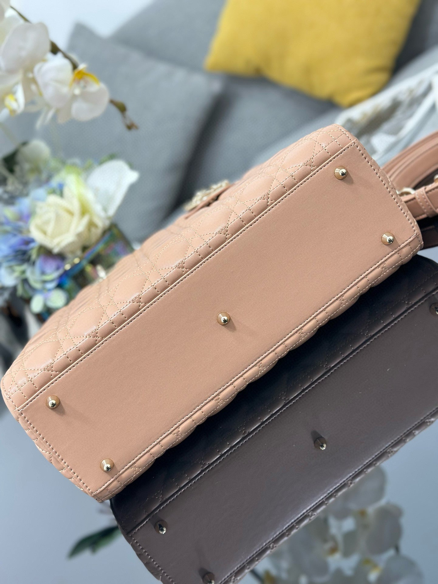 LARGE 32 LADY BAG IN PEACE LAMBSKIN WITH GOLD HARDWARE Amelia