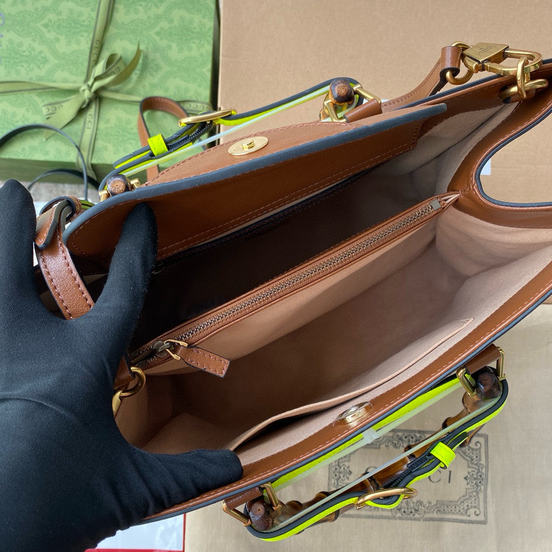 MEDIUM DIANA TOTE BAG 35 IN BROWN LACQUER CALFSKIN BAMBOO HANDLE Amelia