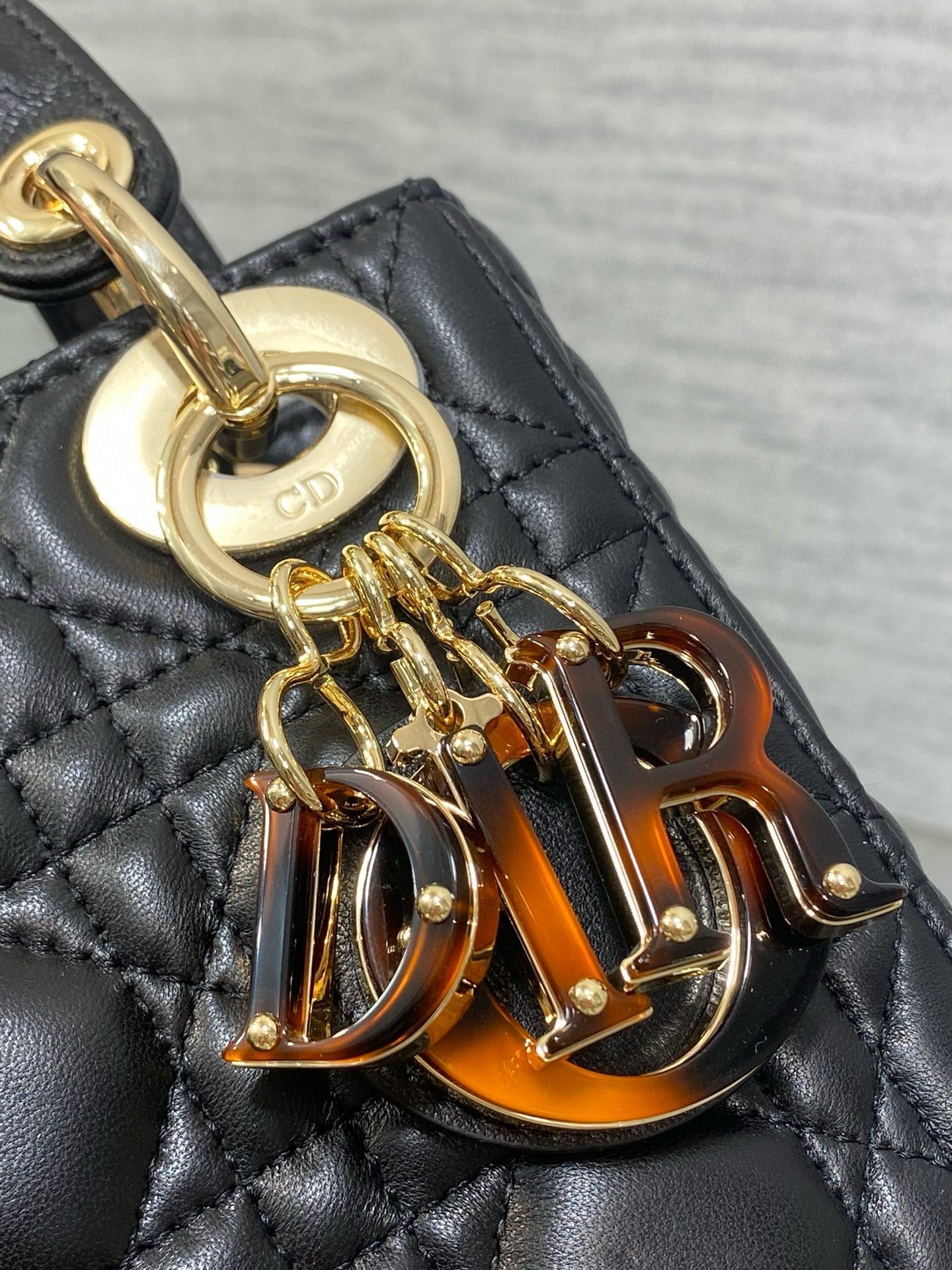 SMALL 20 LADY BAG IN BLACK MACROCANNAGE LAMBSKIN WITH GOLD HARDWARE Amelia