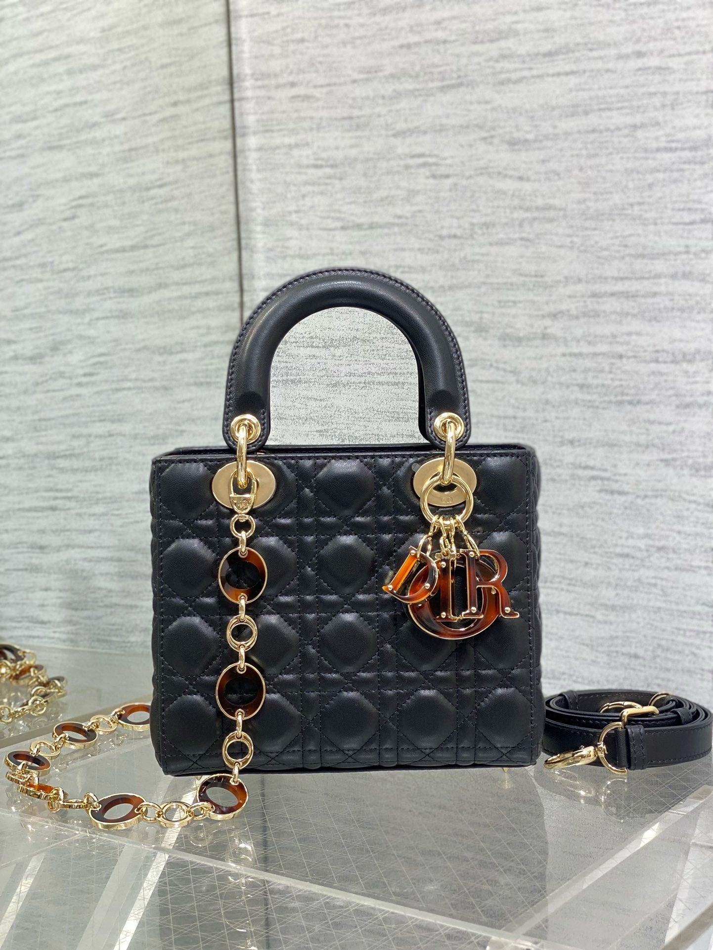 SMALL 20 LADY BAG IN BLACK MACROCANNAGE LAMBSKIN WITH GOLD HARDWARE Amelia