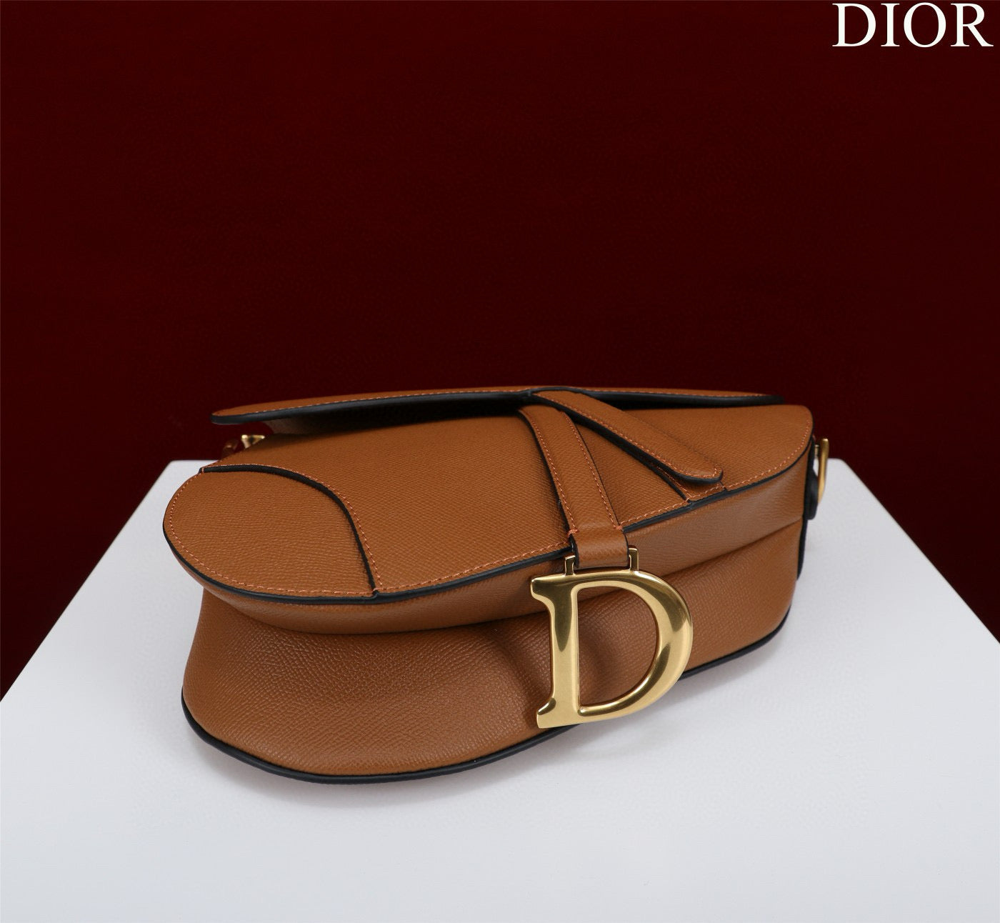 SADDLE BAG 25 WITH STRAP GOLD GRAINED CALFSKIN GHW Amelia