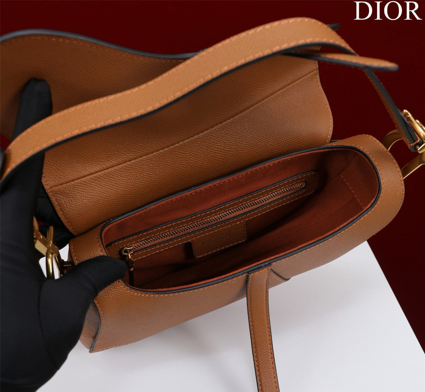 SADDLE BAG 25 WITH STRAP GOLD GRAINED CALFSKIN GHW Amelia