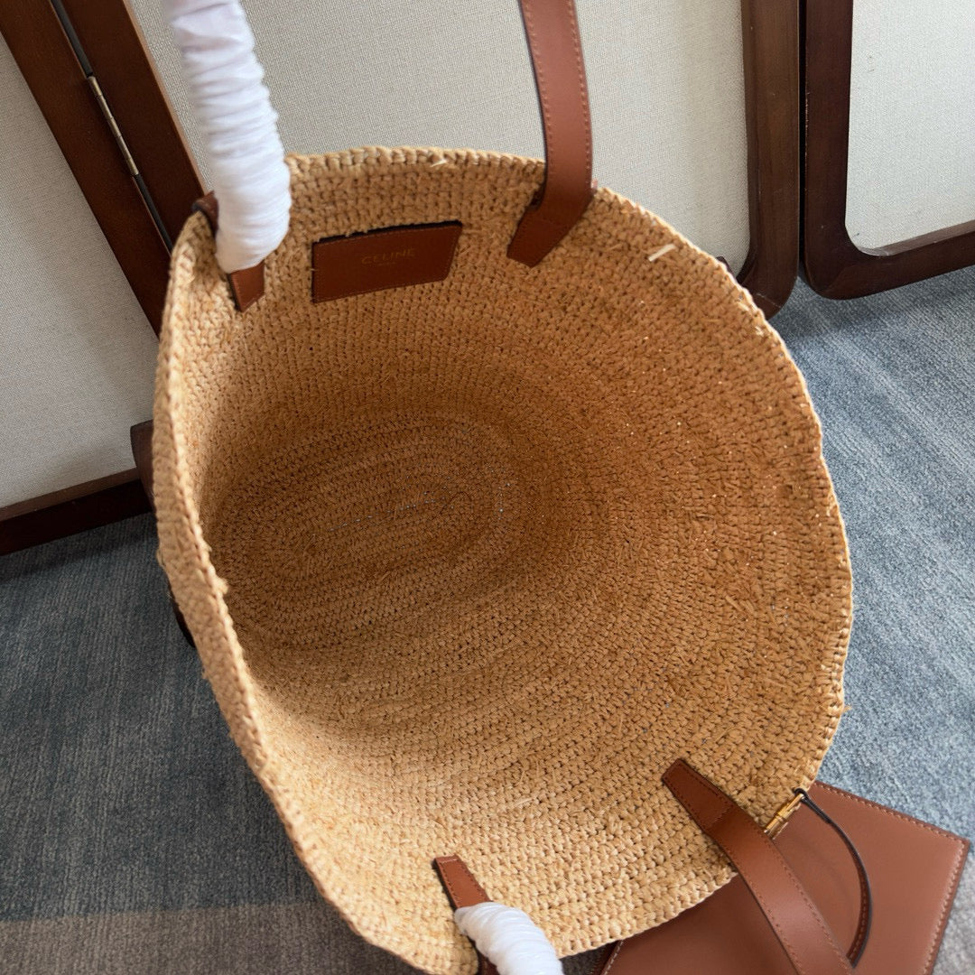 MEDIUM SUPPLE CELINE CLASSIC PANIER IN RAFFIA AND CALFSKIN Amelia