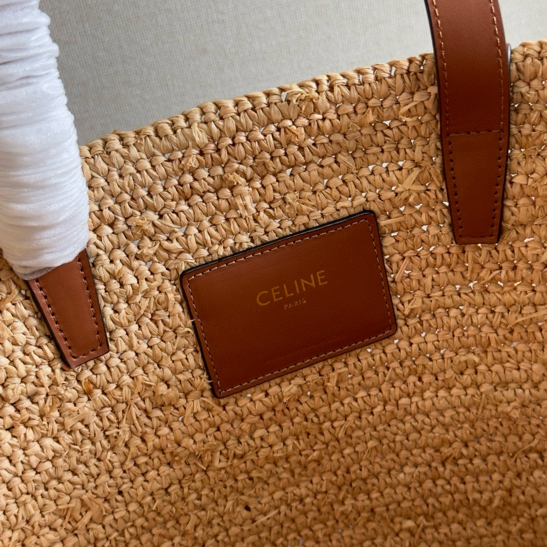 MEDIUM SUPPLE CELINE CLASSIC PANIER IN RAFFIA AND CALFSKIN Amelia