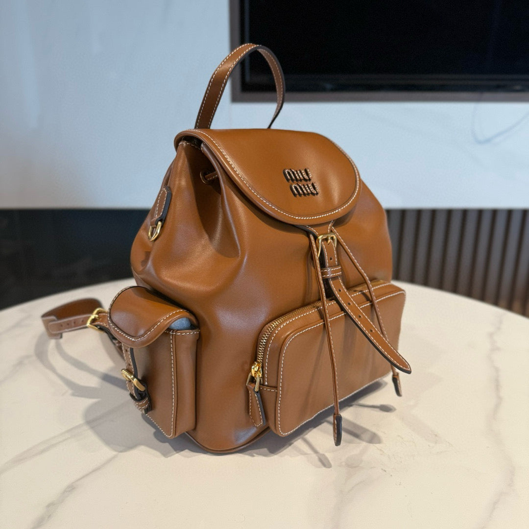 MM CLASSIC BACKPACK 30 IN CARAMEL BROWN CALFSKIN LEATHER Amelia
