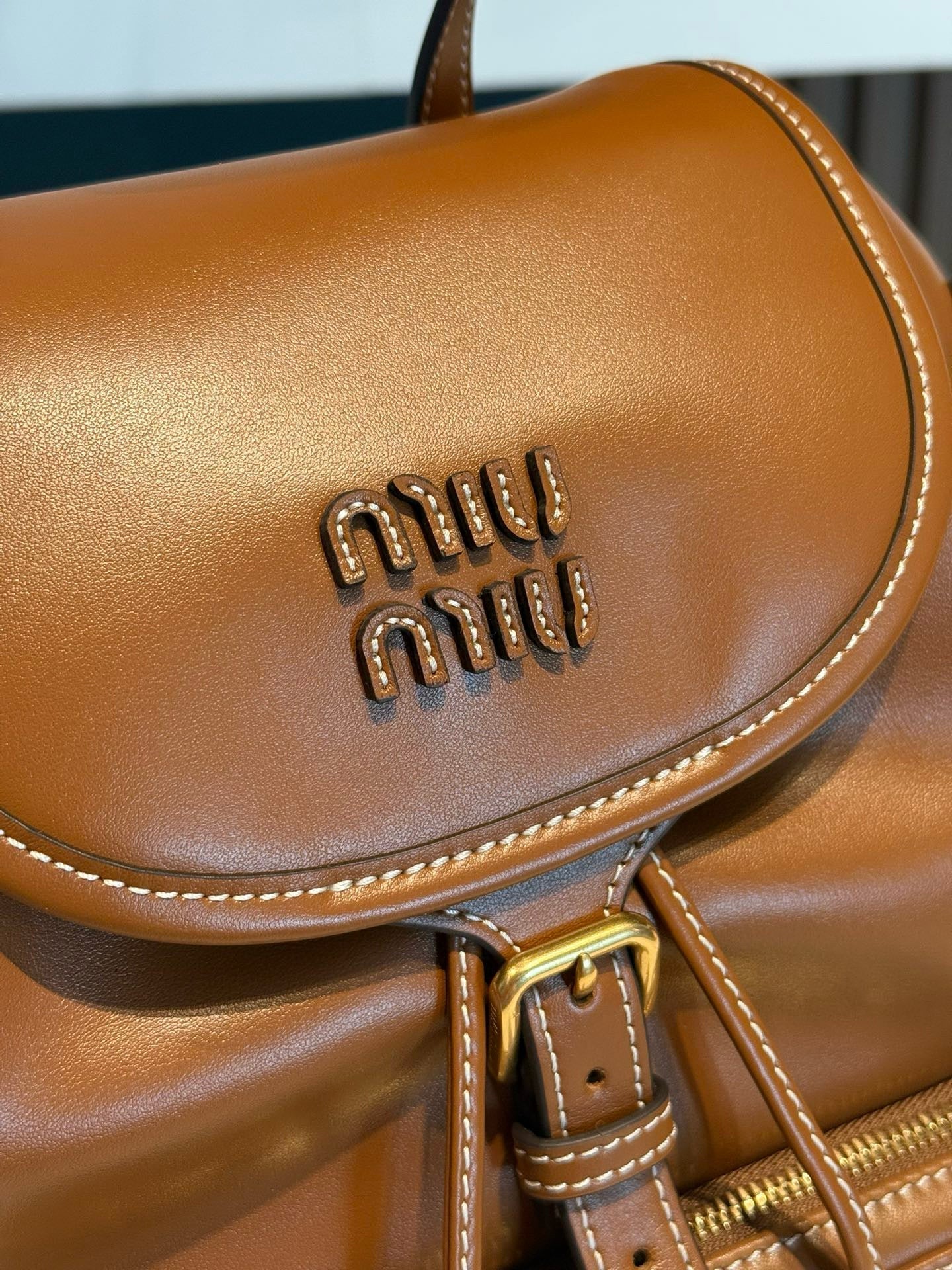 MM CLASSIC BACKPACK 30 IN CARAMEL BROWN CALFSKIN LEATHER