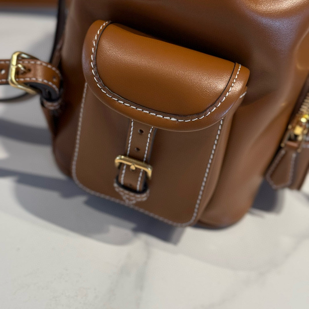 MM CLASSIC BACKPACK 30 IN CARAMEL BROWN CALFSKIN LEATHER Amelia