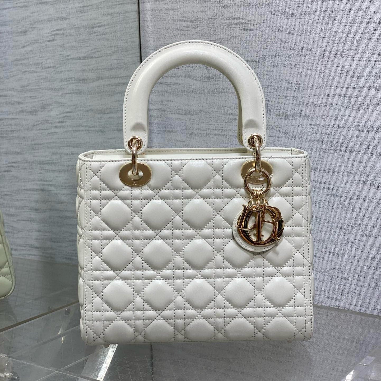 LADY BAG 24 IN WHITE CALFSKIN GOLD HARDWARE Amelia