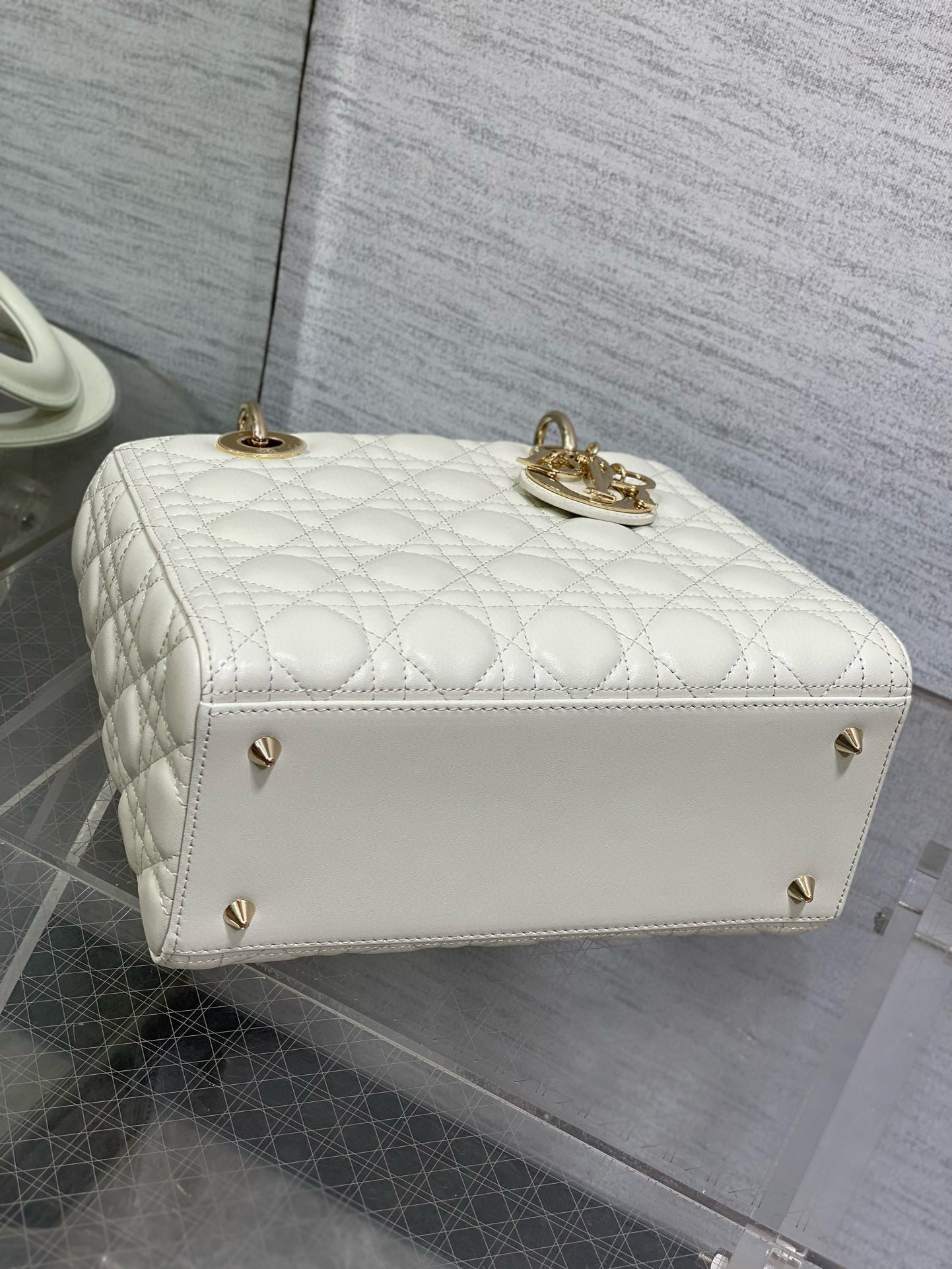 LADY BAG 24 IN WHITE CALFSKIN GOLD HARDWARE Amelia