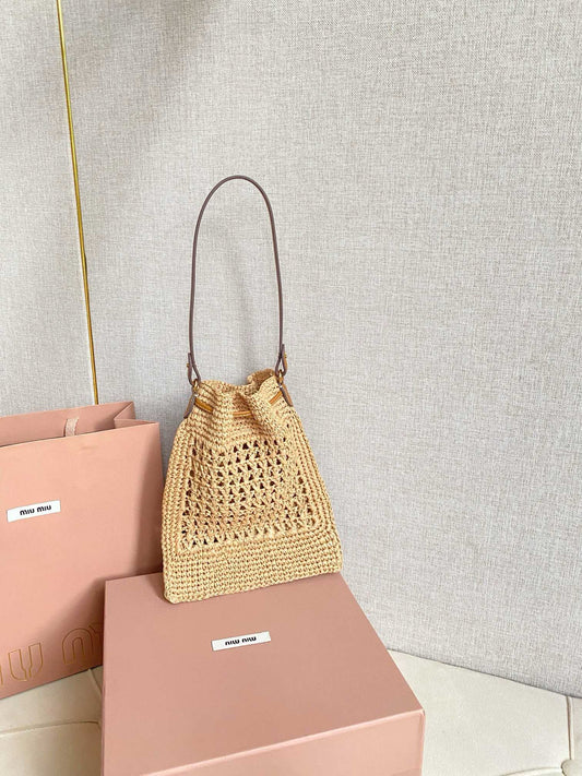 WOVEN BAG 23 IN NATURAL RAFFIA Amelia