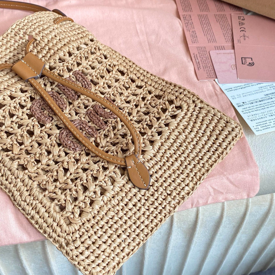 WOVEN BAG 23 IN NATURAL RAFFIA Amelia