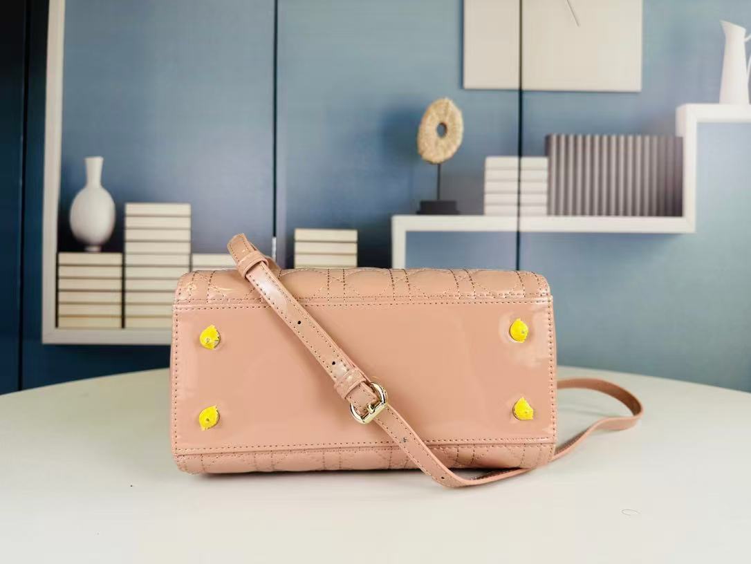 LADY BAG 24 BEIGE PATENT CALFSKIN GOLD HARDWARE Amelia