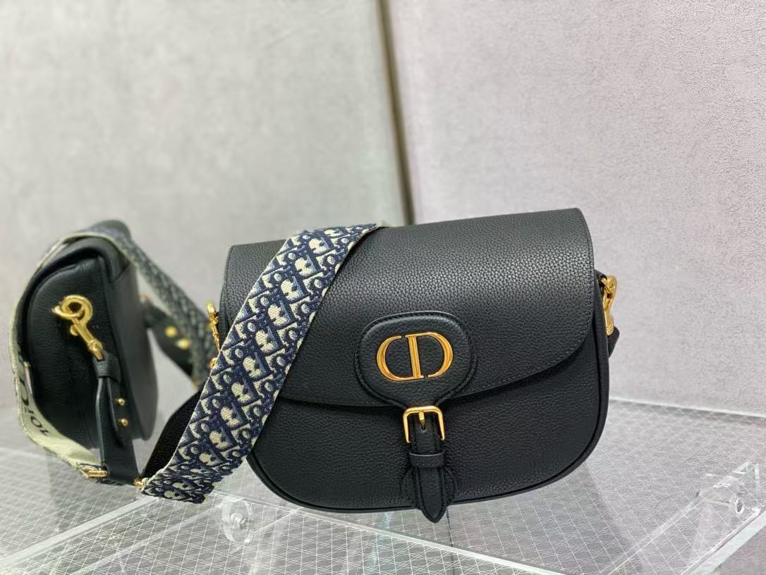 CD BOAmeliaY EAST-WEST 27 BAG IN BLACK CALFSKIN GOLD HARDWARE Amelia