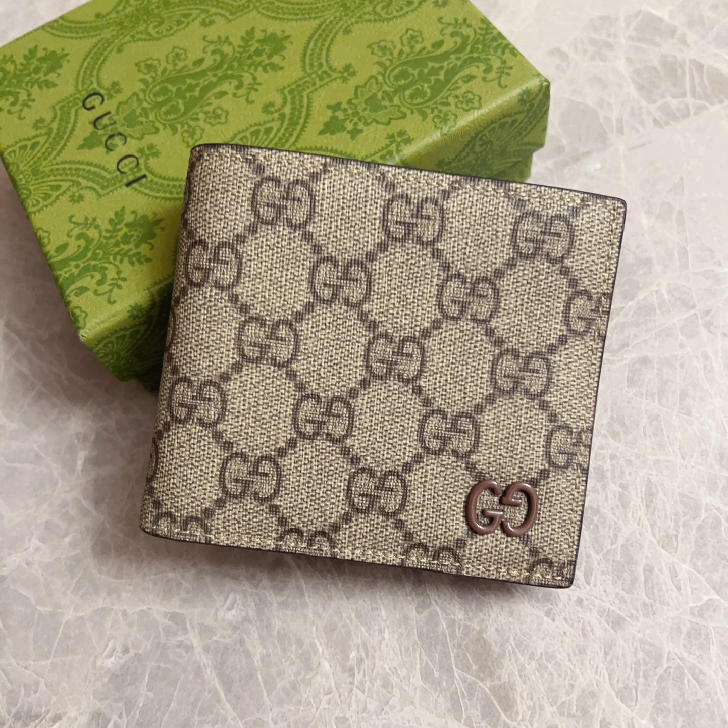 GUCCI BI-FOLD CARD HOLDER 11 IN BEIGE MIX BROWN MONOGRAM CANVAS Amelia Amelia