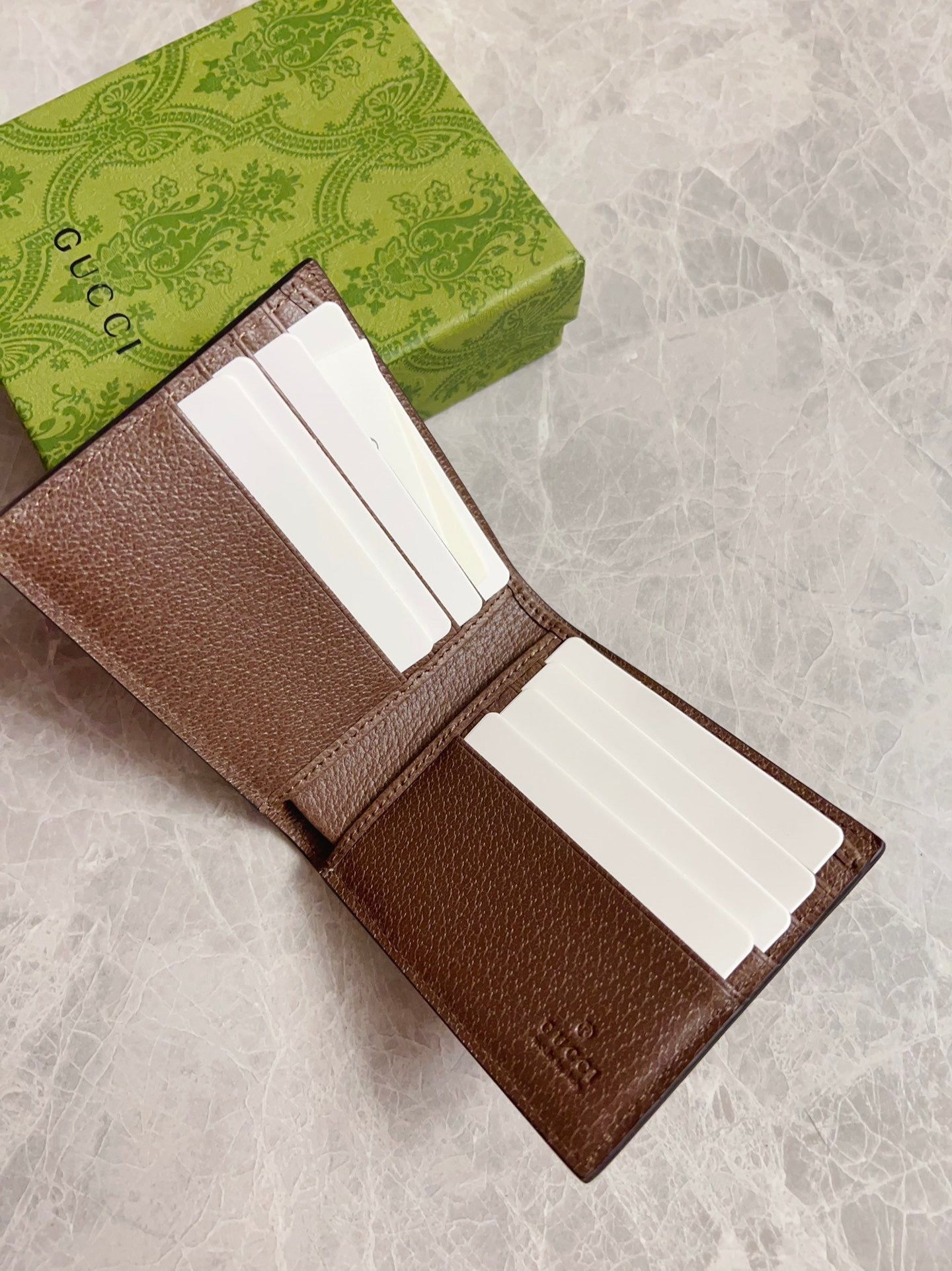 GUCCI BI-FOLD CARD HOLDER 11 IN BEIGE MIX BROWN MONOGRAM CANVAS Amelia Amelia