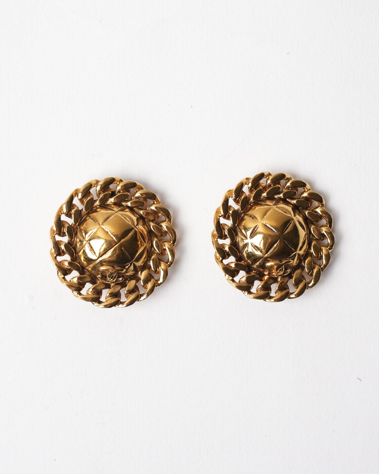 Chanel Gold Plated since 1990 Earrnig