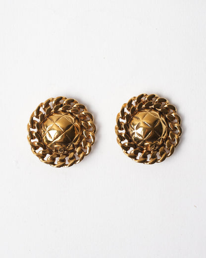 Chanel Gold Plated since 1990 Earrnig