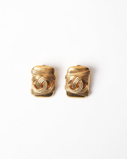 Chanel Gold Plated since 1994 Earring