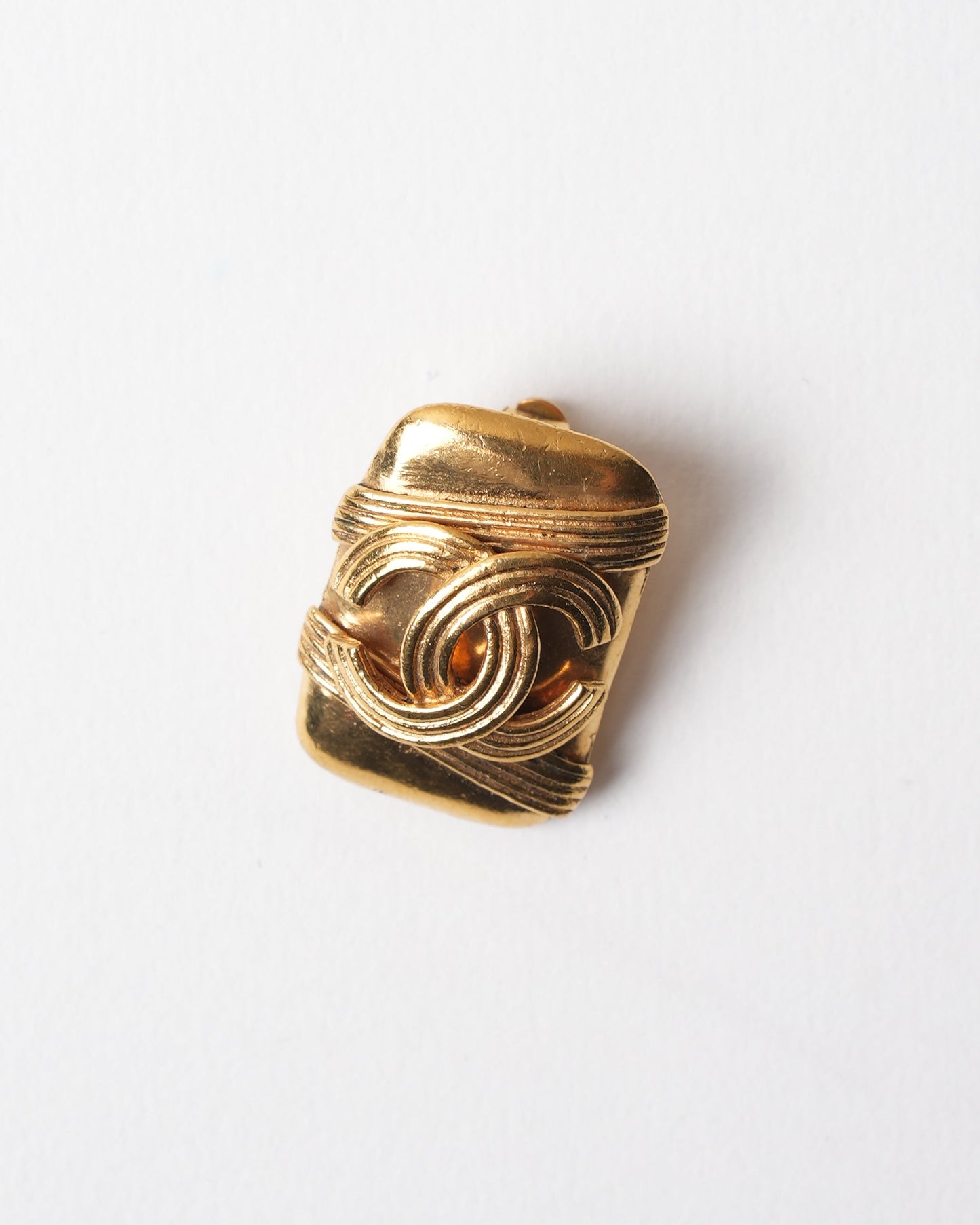 Chanel Gold Plated since 1994 Earring