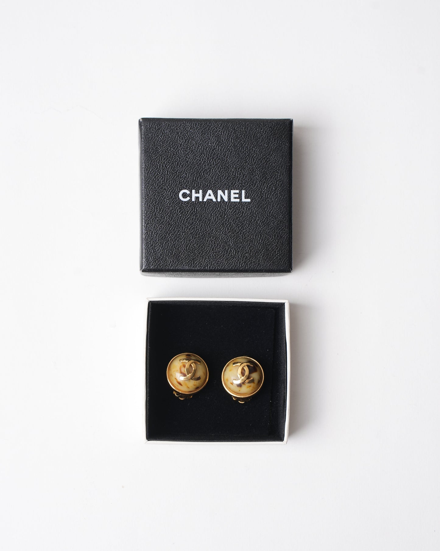 Chanel Gold Plated since 1980 Earring