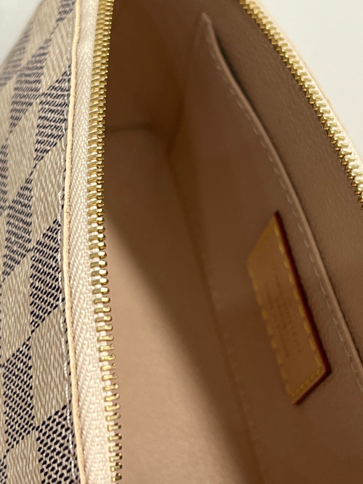 LU VI -  DAMIER AZUR COSMETIC POUCH