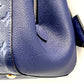 LU VI -  IRIS MONOGRAM EMPREINTE MONTAIGNE MM