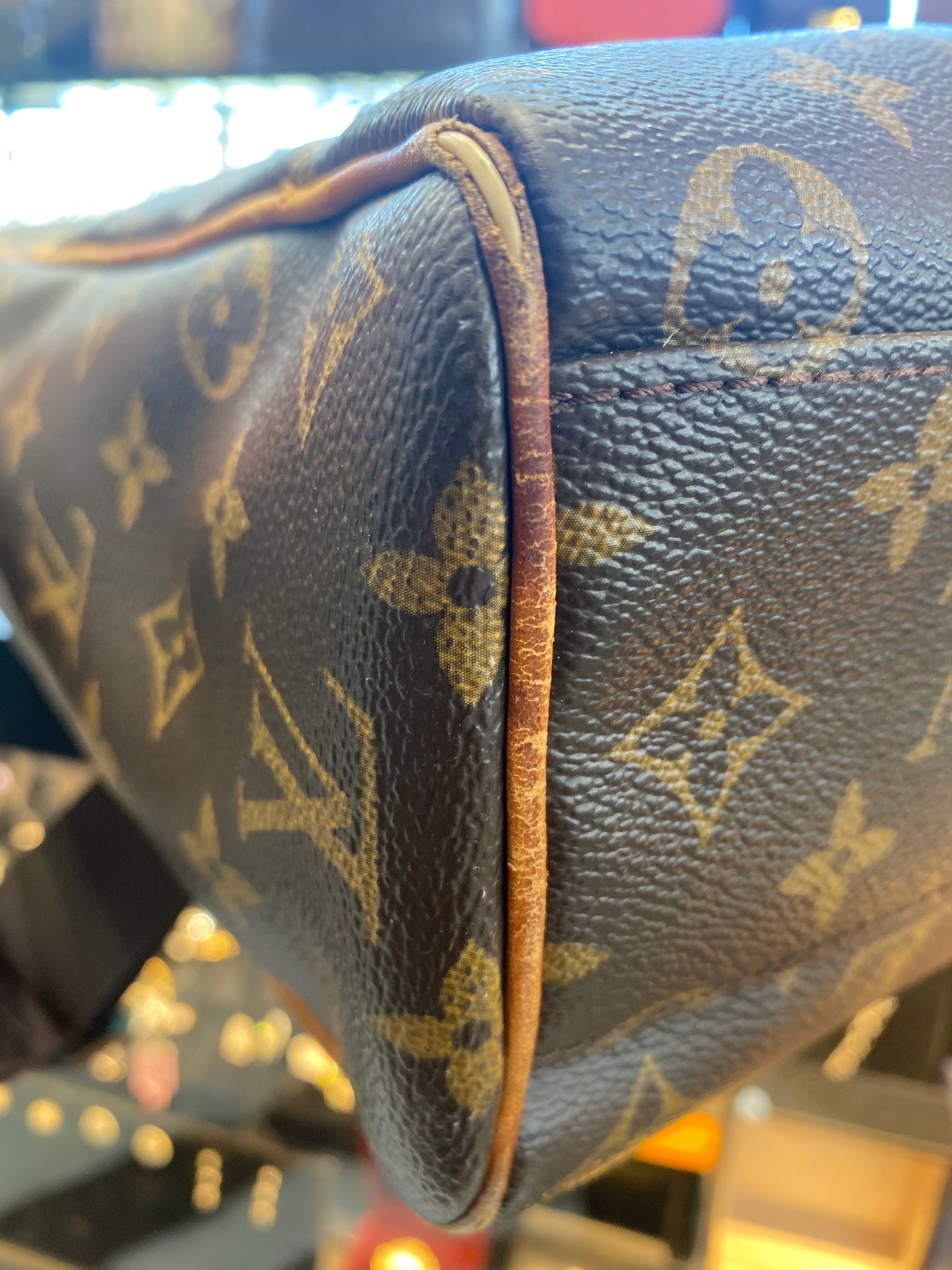 LU VI -  MONOGRAM ABBESSES MESSENGER BAG
