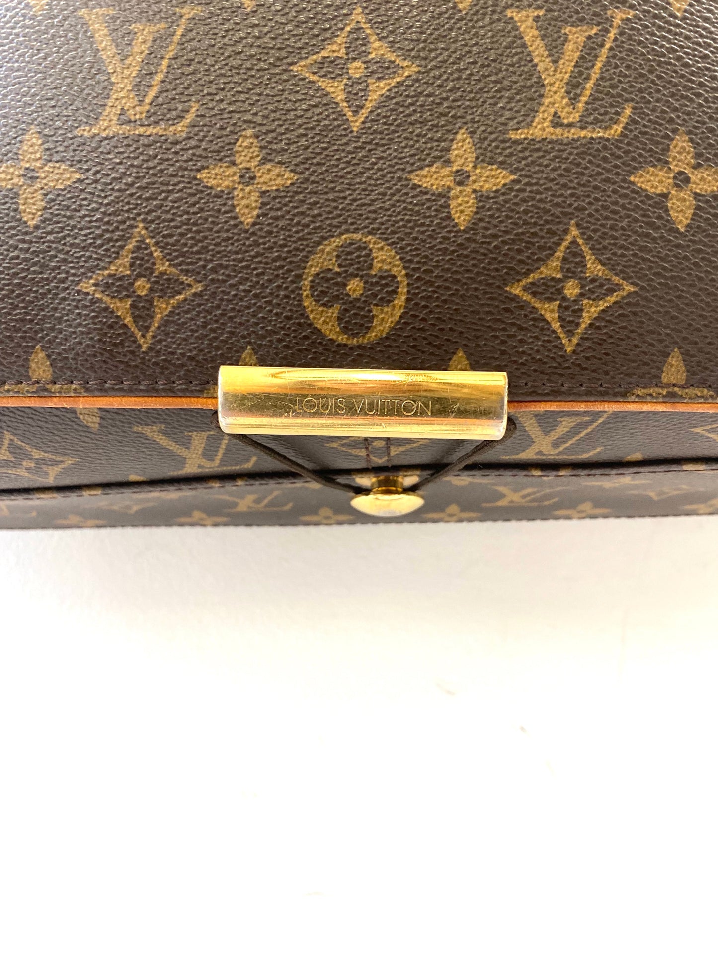 LU VI -  MONOGRAM ABBESSES MESSENGER BAG