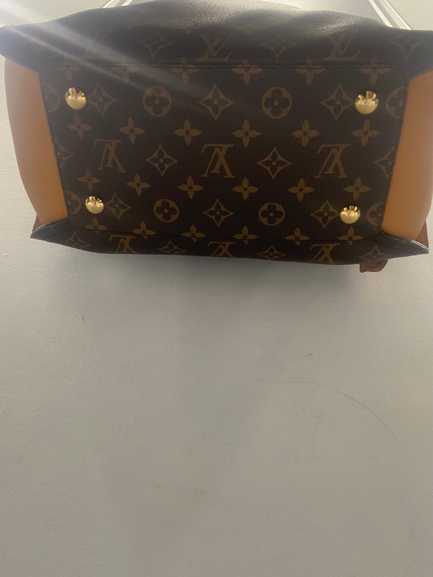 LU VI -  MONOGRAM Ga?a SHOULDER BAG