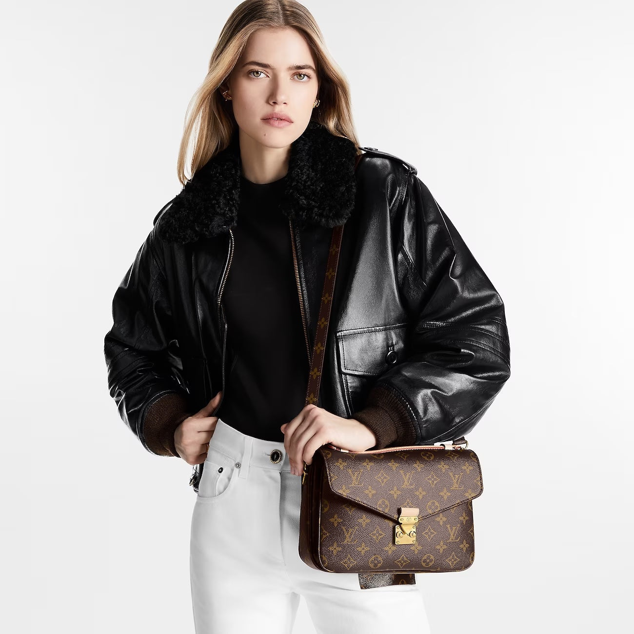 LU VI -  MONOGRAM POCHETTE M?TIS SHOULDER BAG