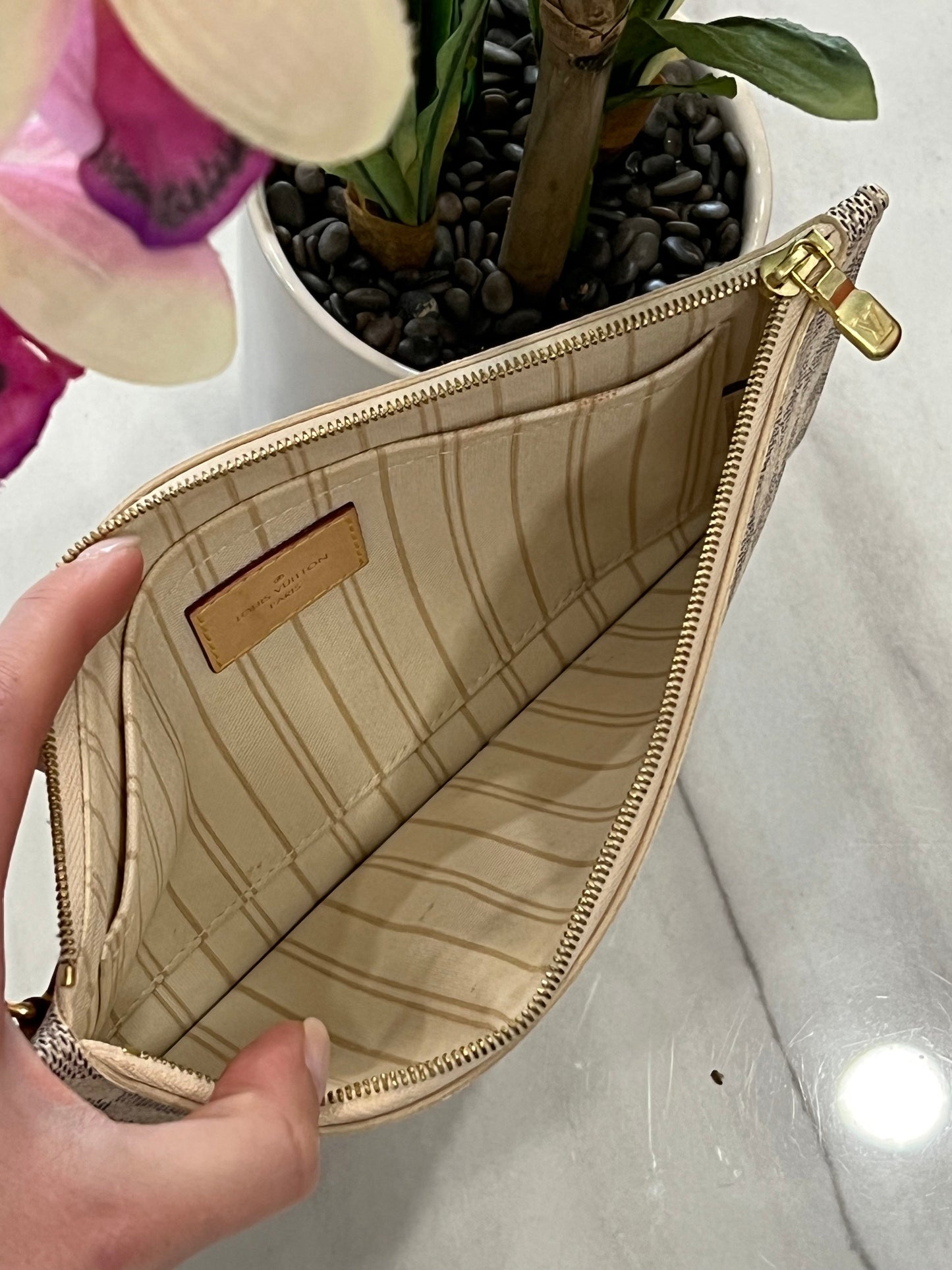 LU VI -  DAMIER AZUR NEVERFULL MM GM POCHETTE