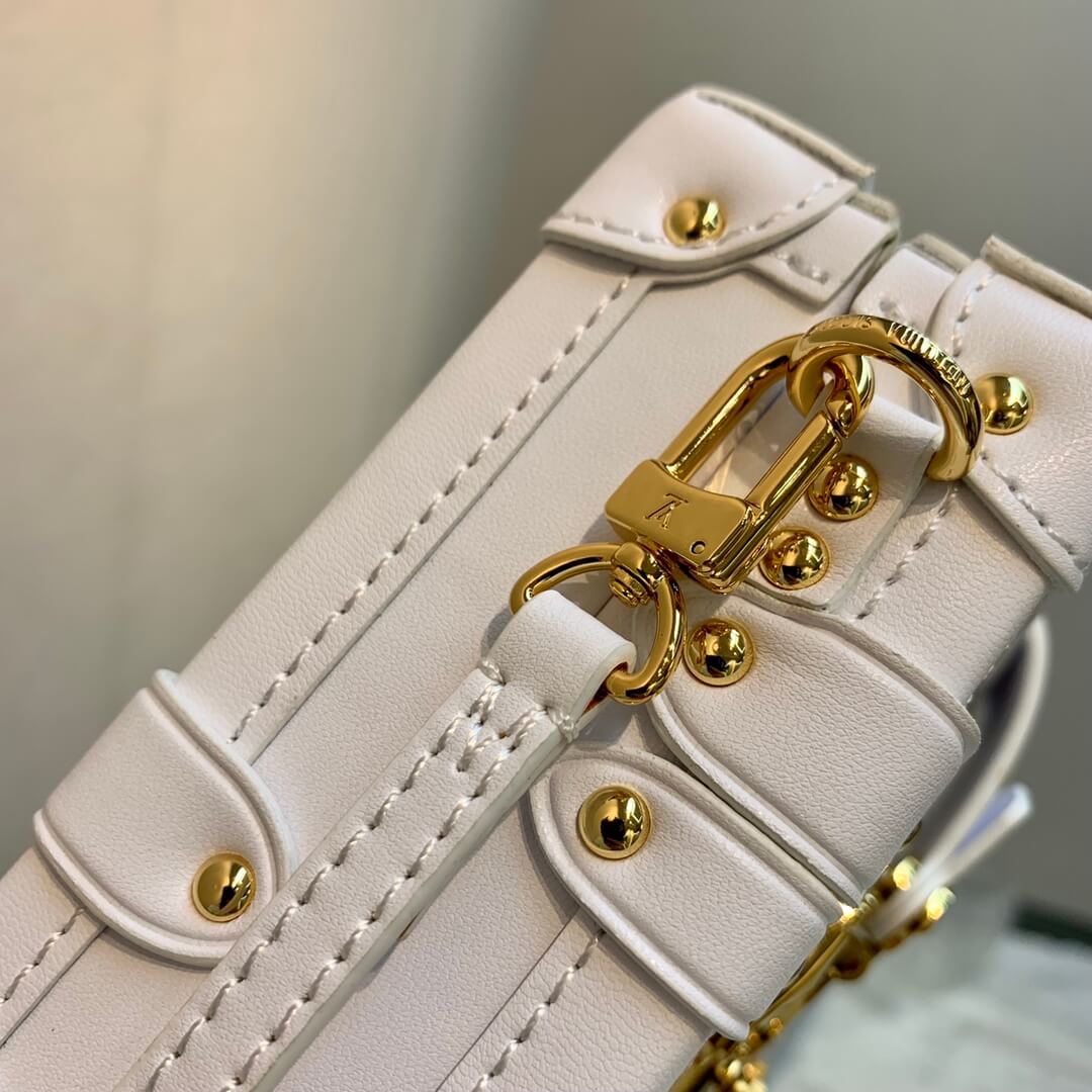 M20847 PETITE MALLE 20CM White Monogram Box bag