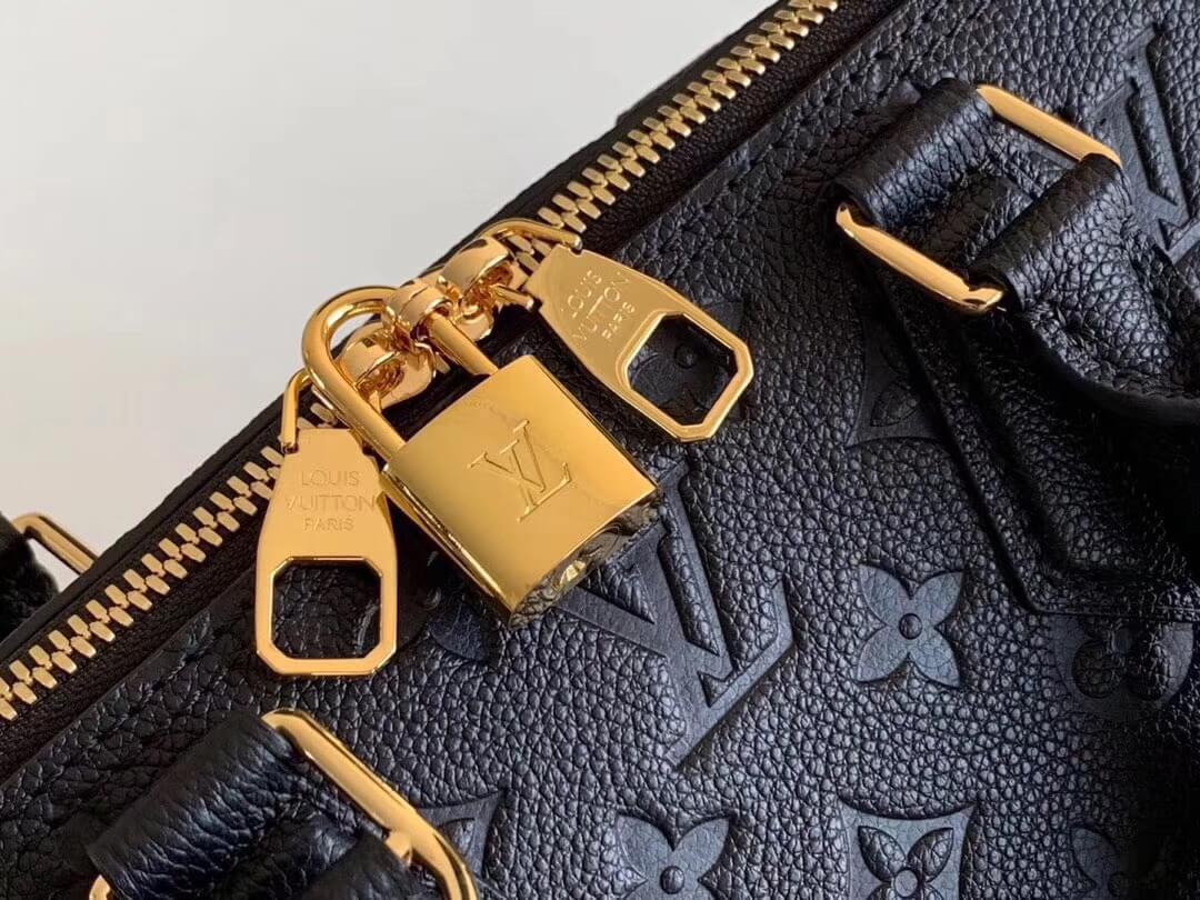 M44866 shoulder bag Handbag calfskin black Small size