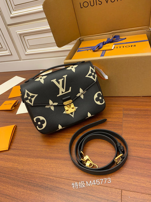 M45773 POCHETTE MÉTIS SHOULDER CROSS BODY BAGS BLACK 25cm