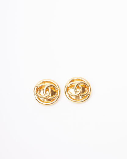 Chanel Gold Earring