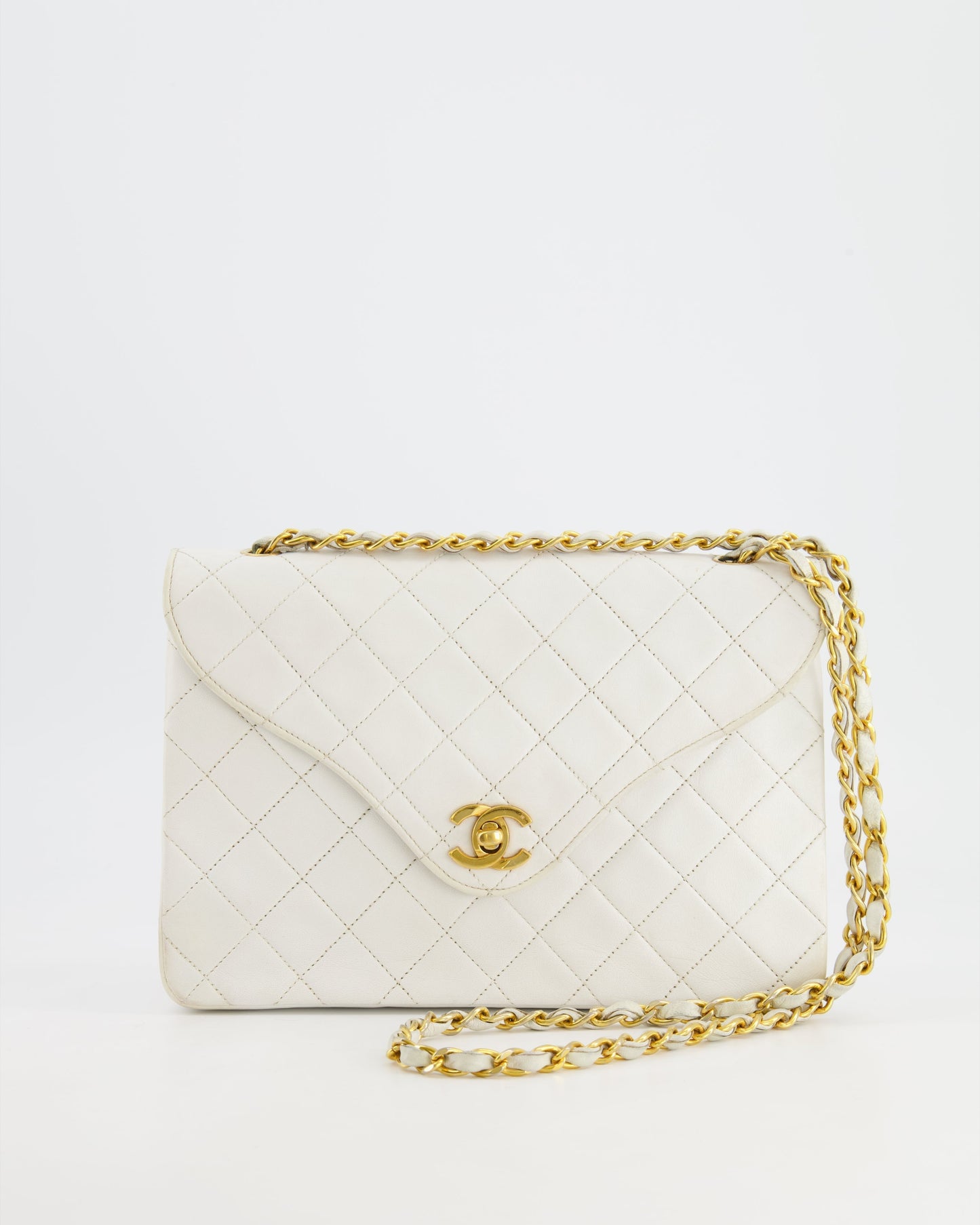 Chanel   White Quilted Lambskin Single Flap Bag with 24k Gold Hardware
