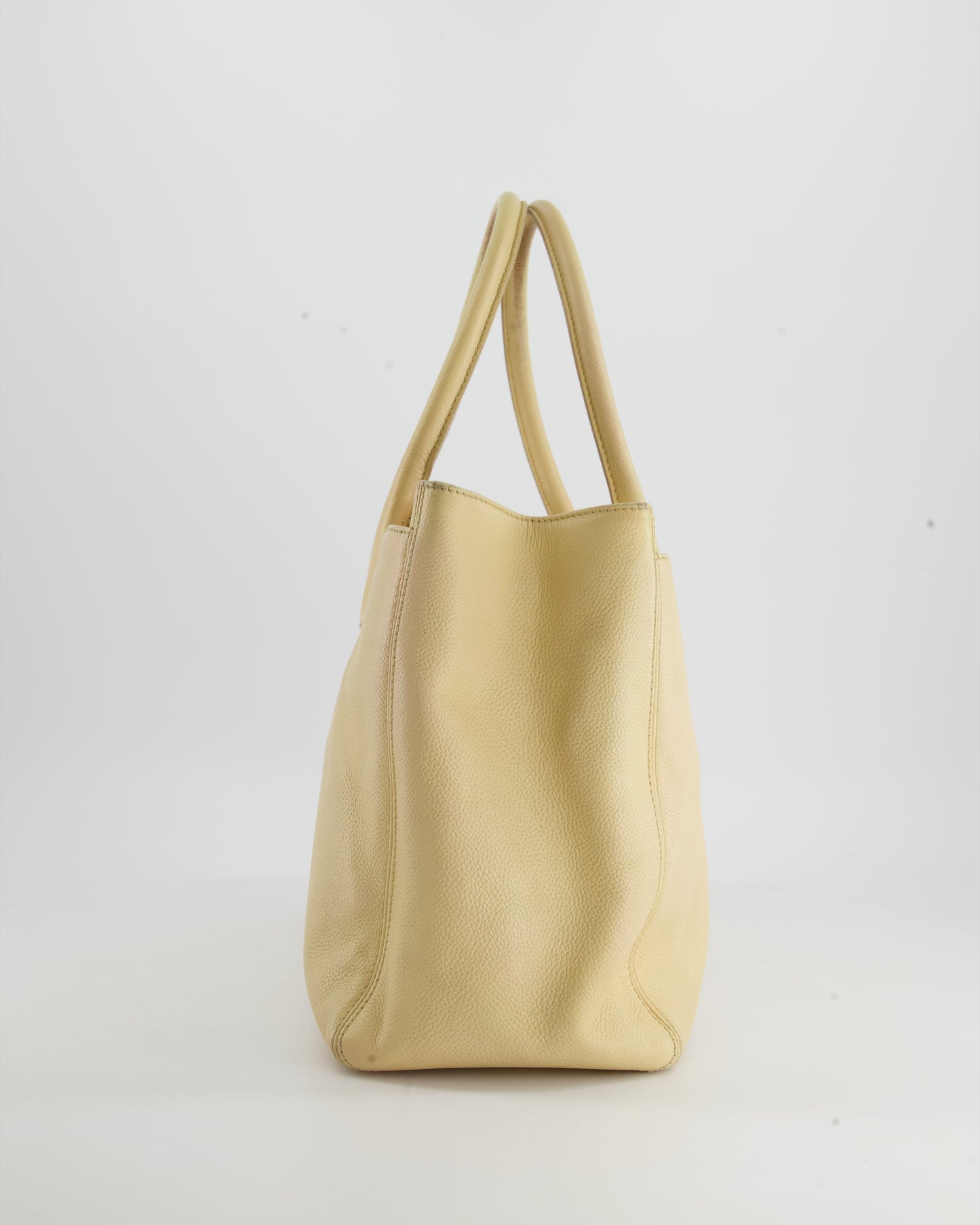 Chanel   Beige Executive Tote Bag in Leather with 24K Gold Hardware