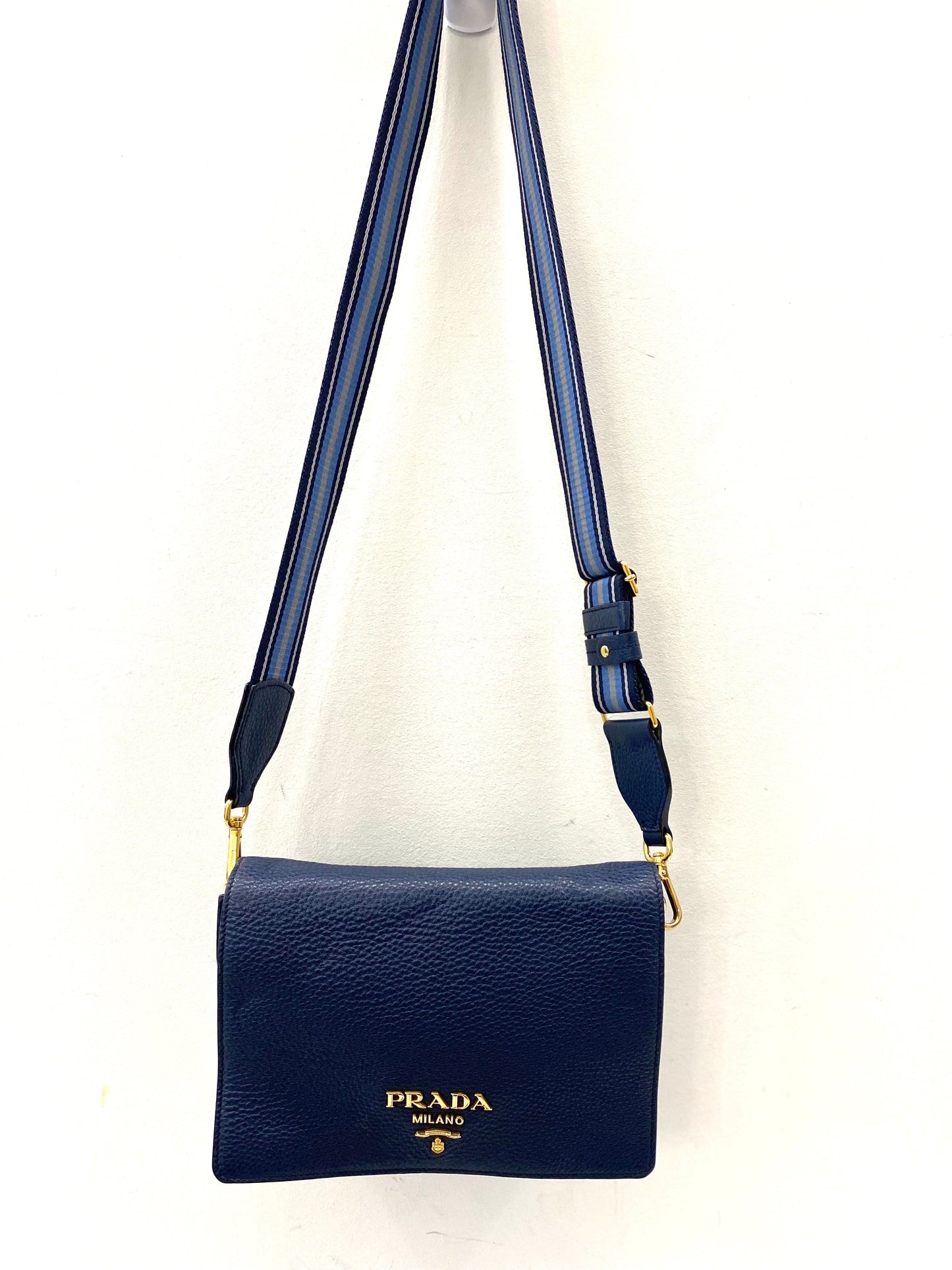 PRD VITELLO DAINO FLAP CROSSBODY BAG