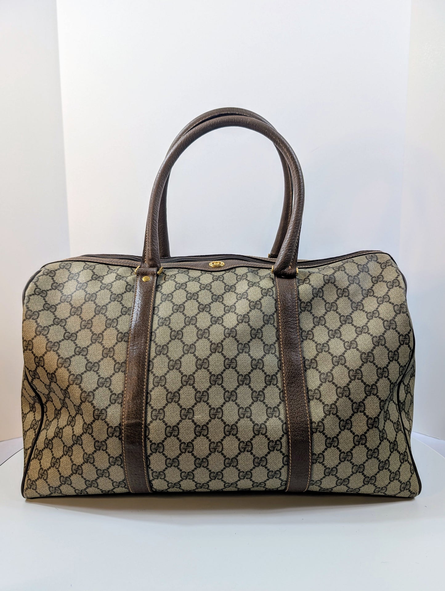 Gucci   Boston Bag in GG Supreme Coated Canvas