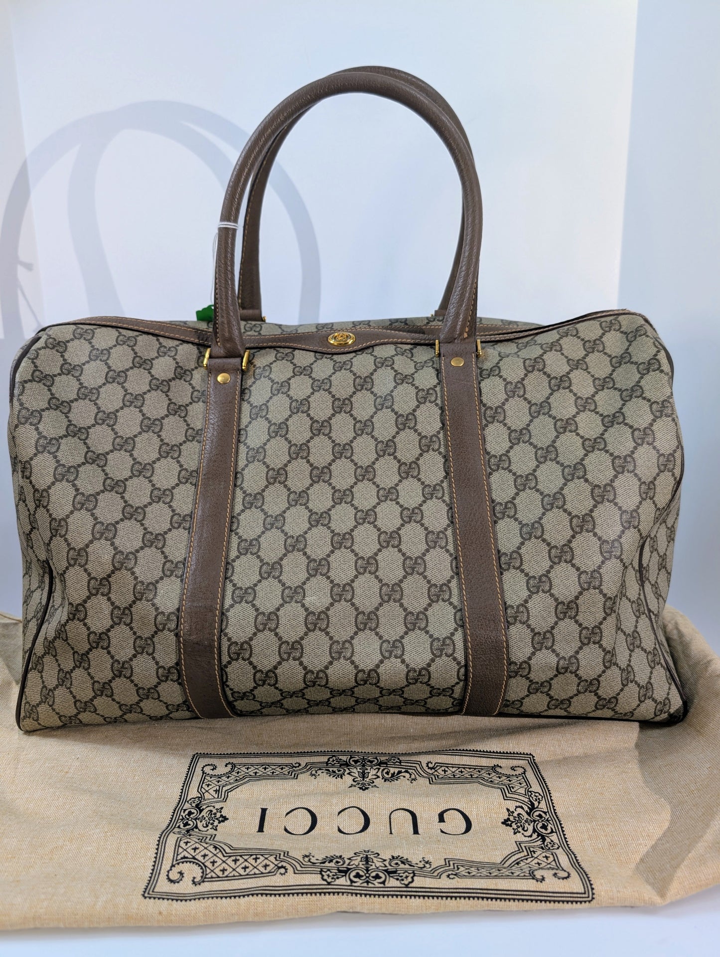 Gucci   Boston Bag in GG Supreme Coated Canvas
