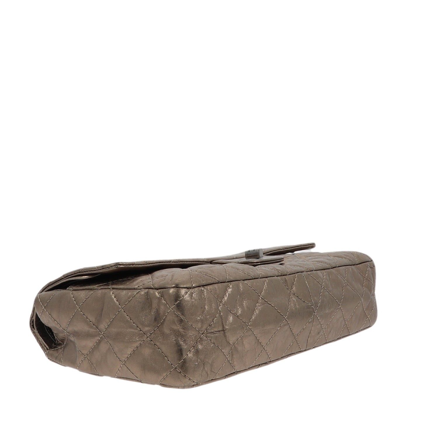 CHANEL 2.55 Shoulder Bag in Metallic Leather