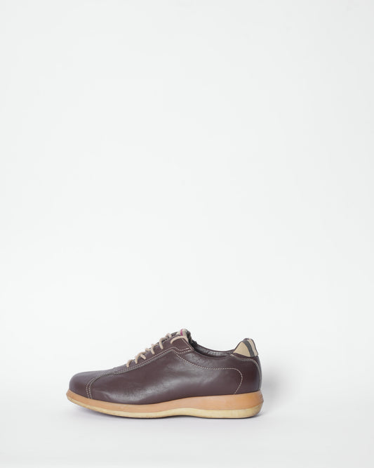 Burberry Lace up shoes in brown
