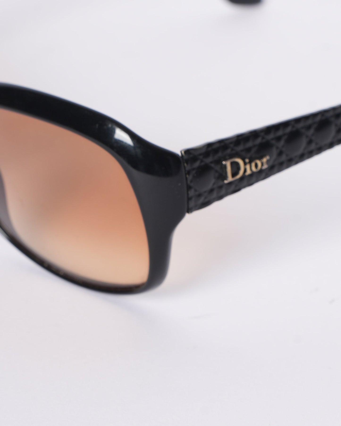 Dior   Sunglasses In Oval